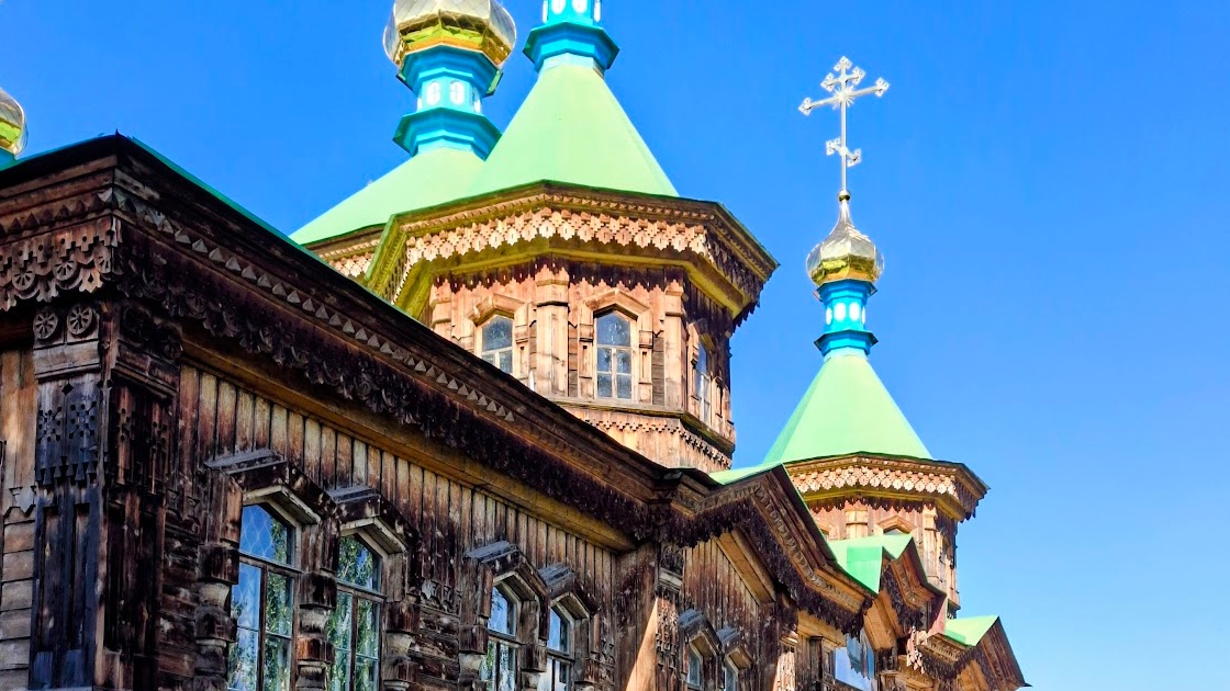 Wooden church domes