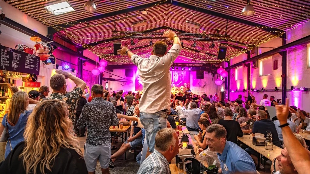 Musik-bingo i Smedjen