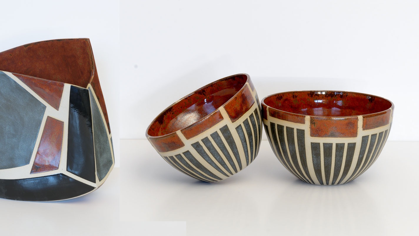 Skulpturel vase og to skåle