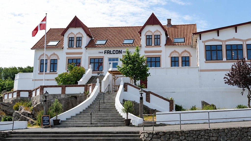 The Falcon Hotel