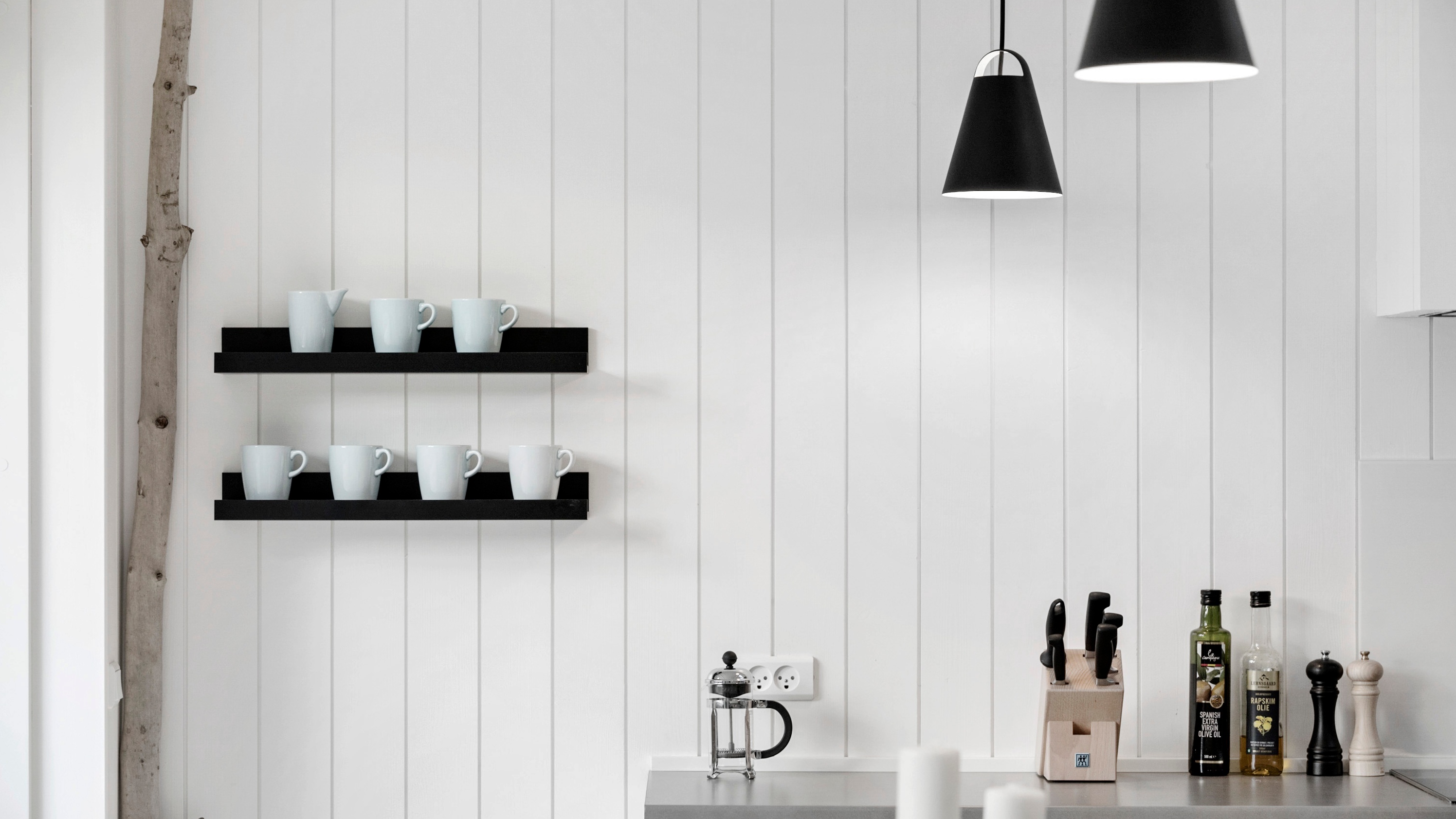 Black and white kitchen