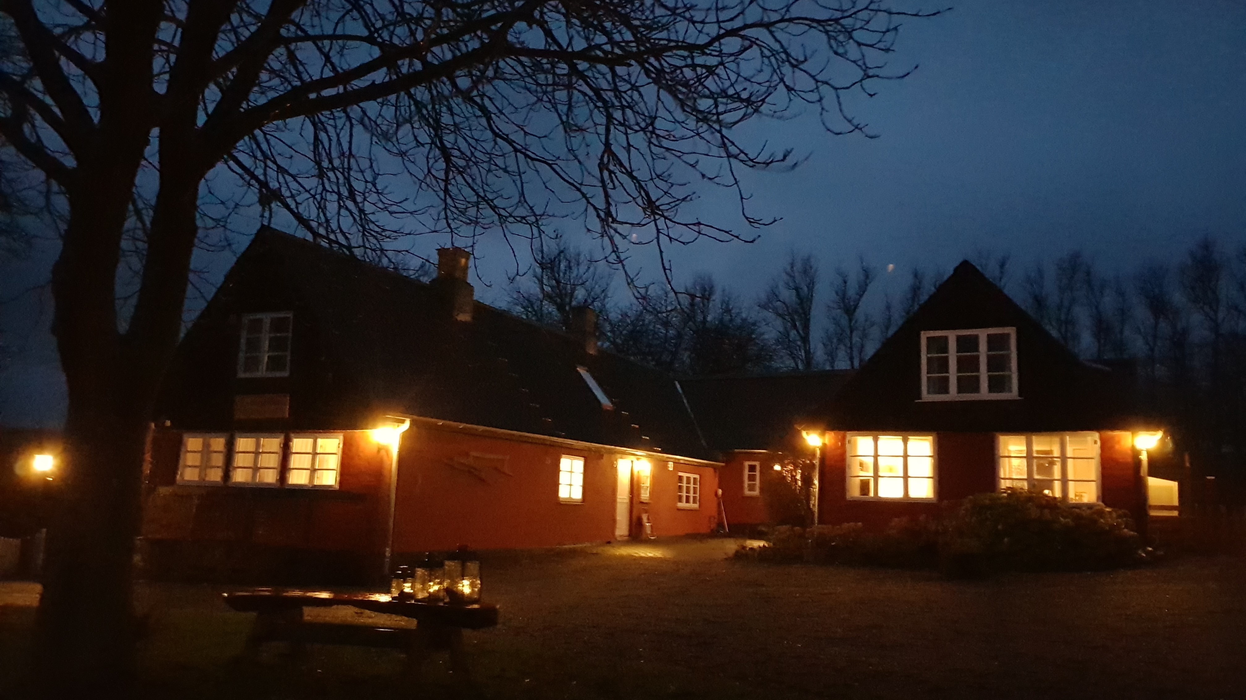 Pyttegården bei Dämmerung