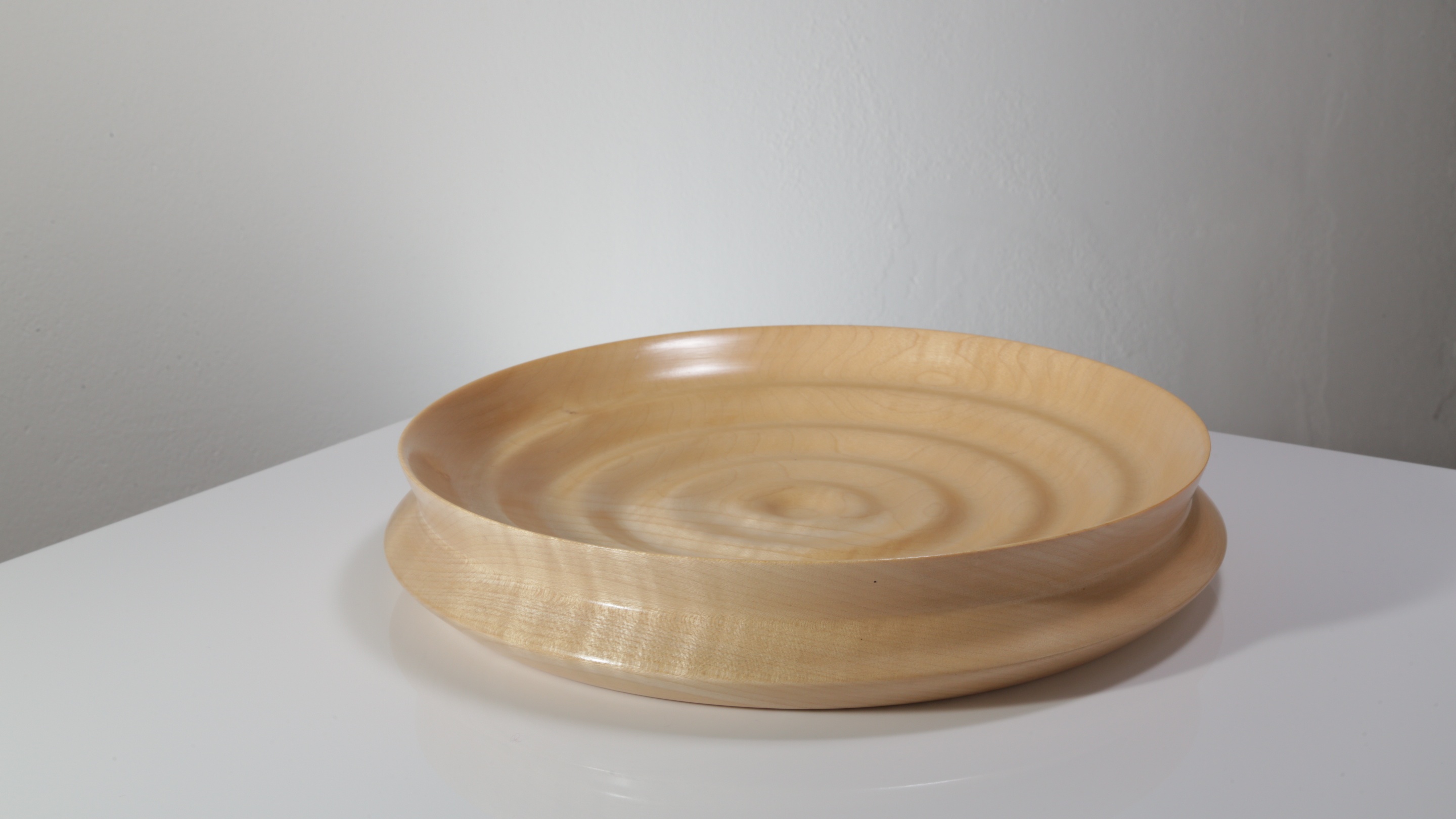 Light wood wave bowl