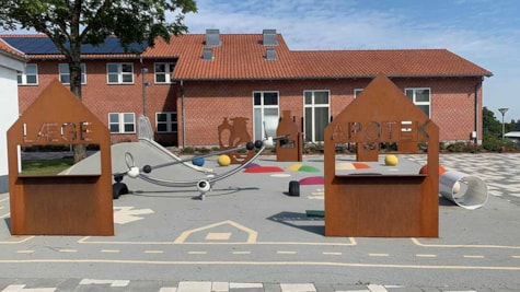 Apotekerhaven Playground at Dronninglund Library