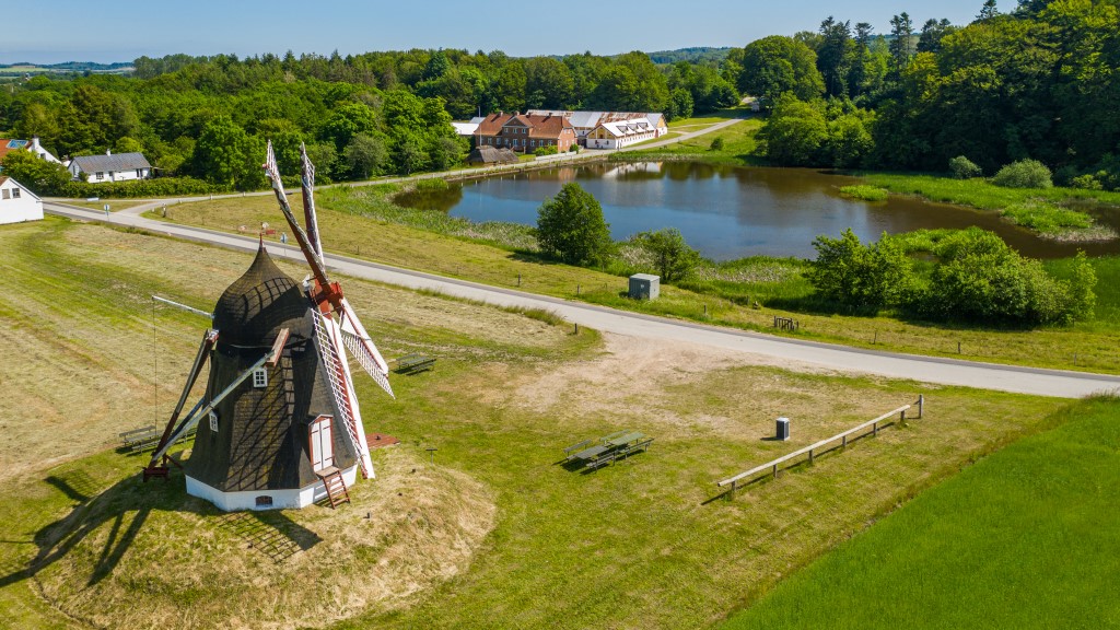 Self-Drive Tour: Voergaard Castle, Voer Church & Dorf Mill Farm