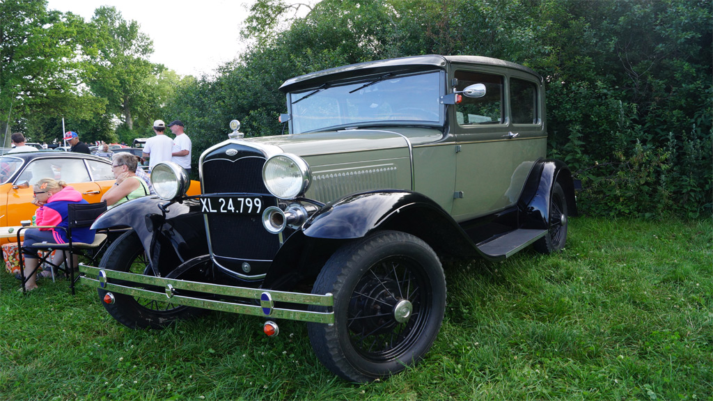 Veteranbiltræf ved Kalø Slotsruin
