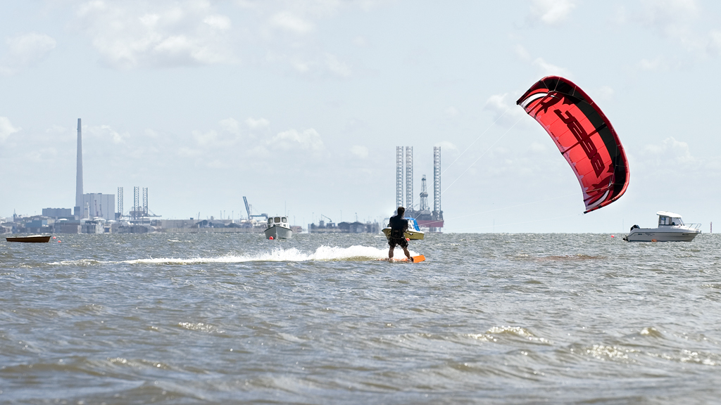 Surfing i Ho Bugt ved Esbjerg