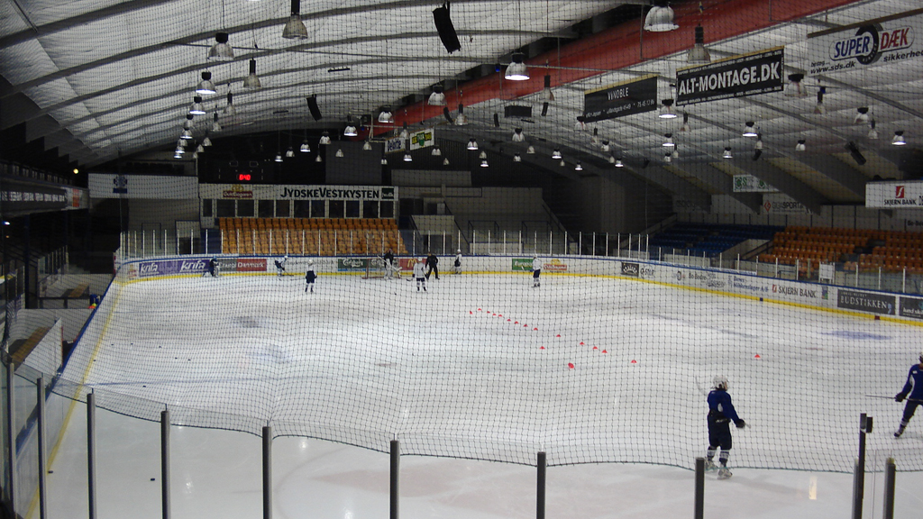 Eisbahn in der Granly Hockey Arena