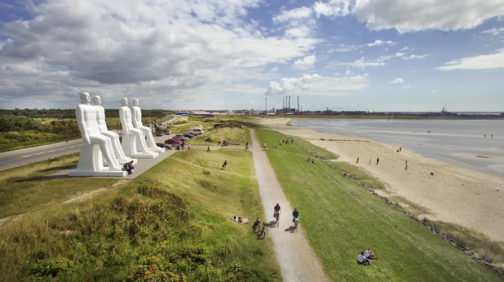 Man Meets the Sea | Sculpture in Esbjerg