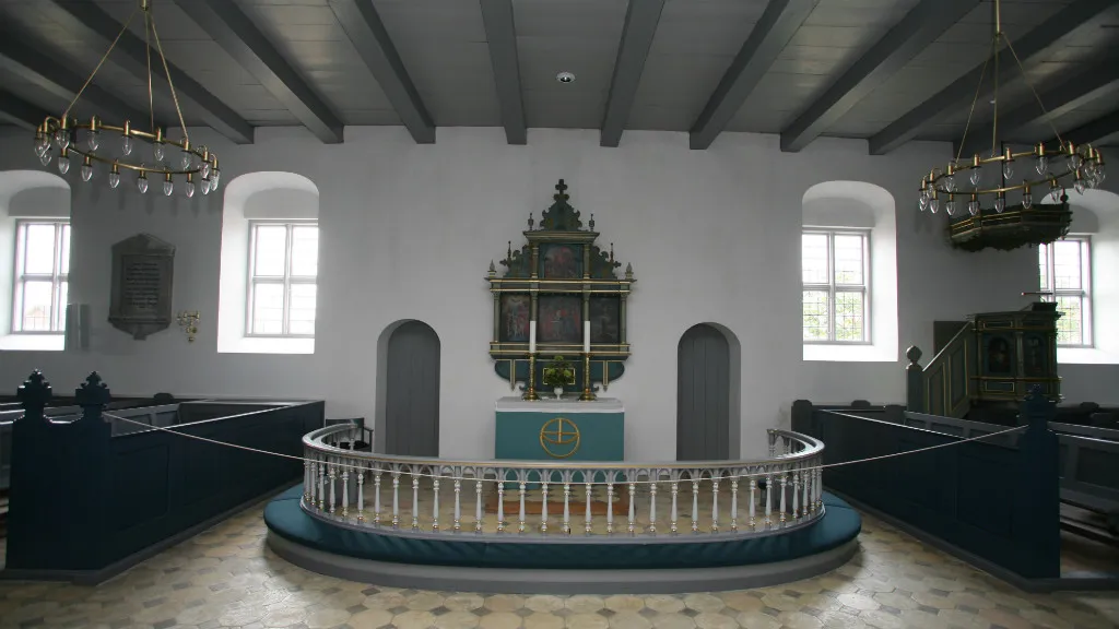 Et kig indenfor i Nordby Kirke på Fanø