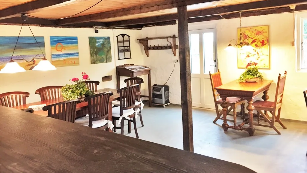 Oase Lyø - Galleri - Café and Bed & Breakfast