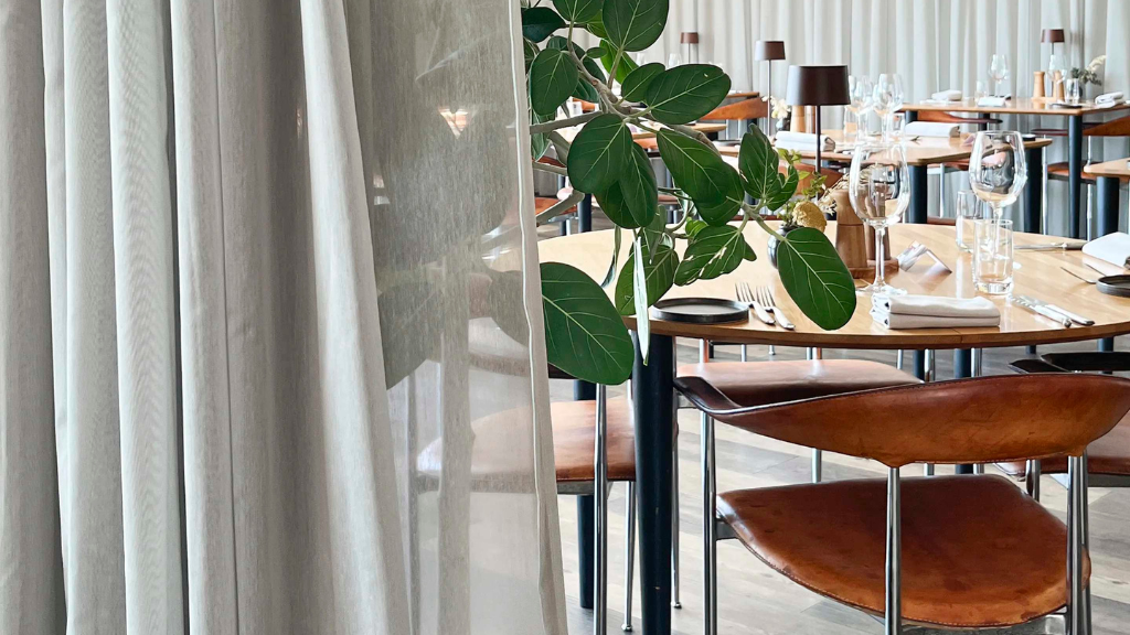 Restaurant Brasseriet på hotel Faaborg Fjord indendørs