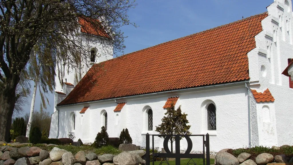 Avernakø Kirke