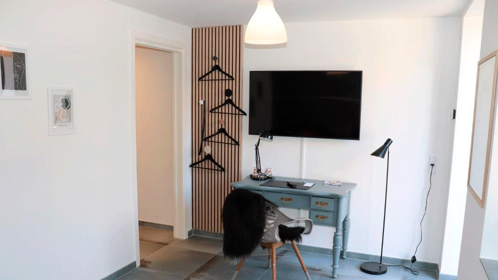 Hotel Petite - Bed & Breakfast