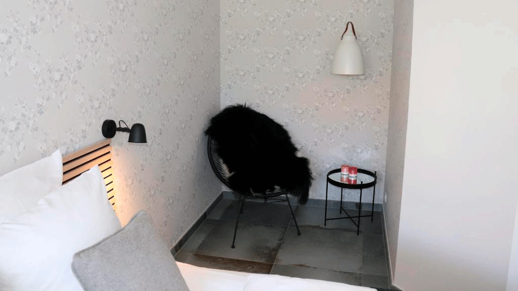 Hotel Petite - Bed & Breakfast