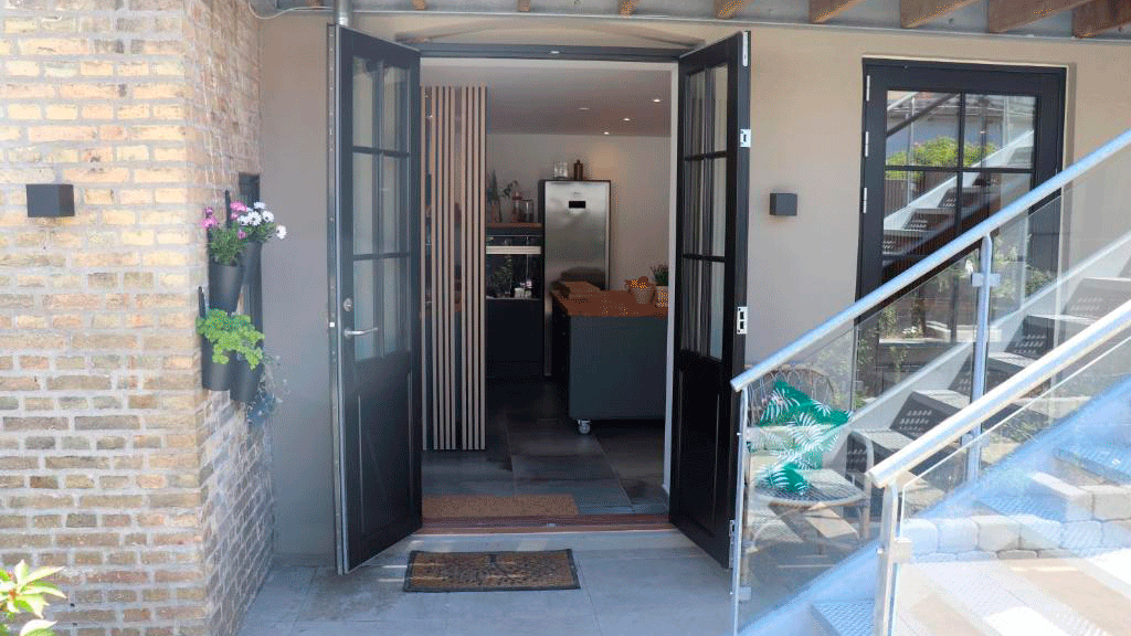 Hotel Petite - Bed & Breakfast