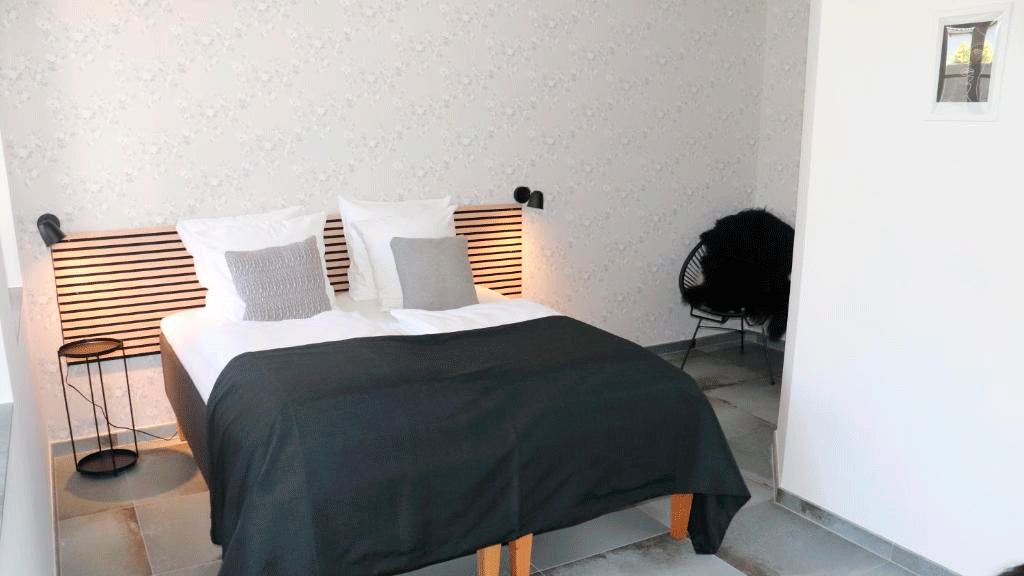 Hotel Petite - Bed & Breakfast