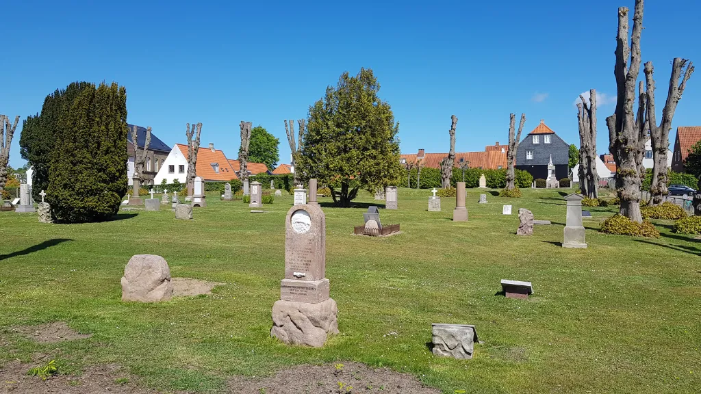 Klosterkirkegården