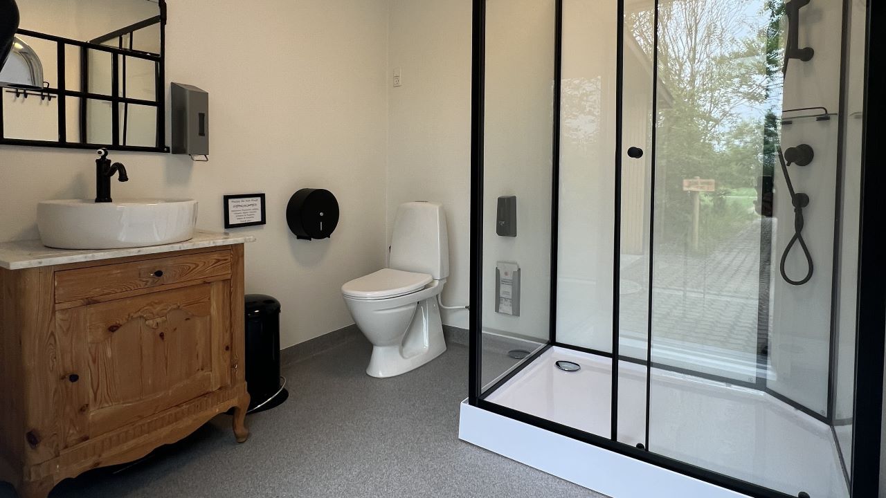 Hygge Lake Motorhome pitch