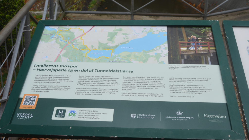 I møllerens fodspor, skilt