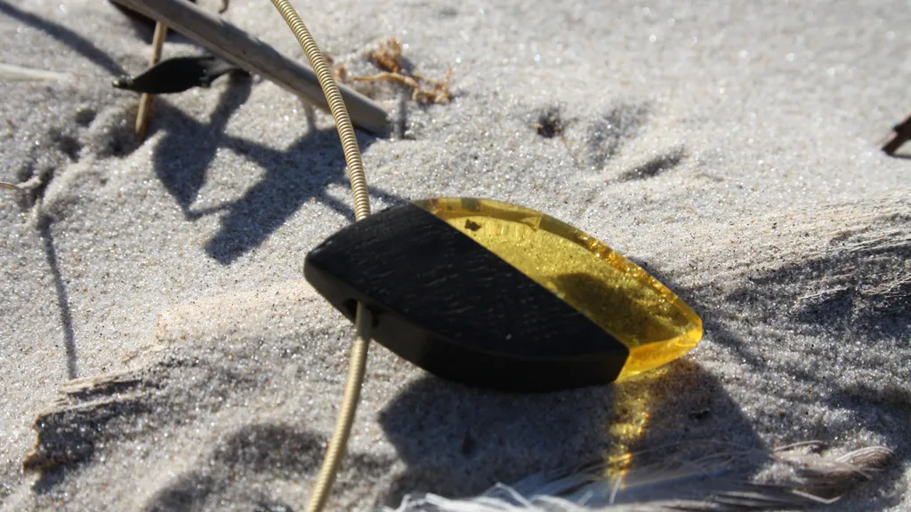 Rav-Værkstedet/Amber