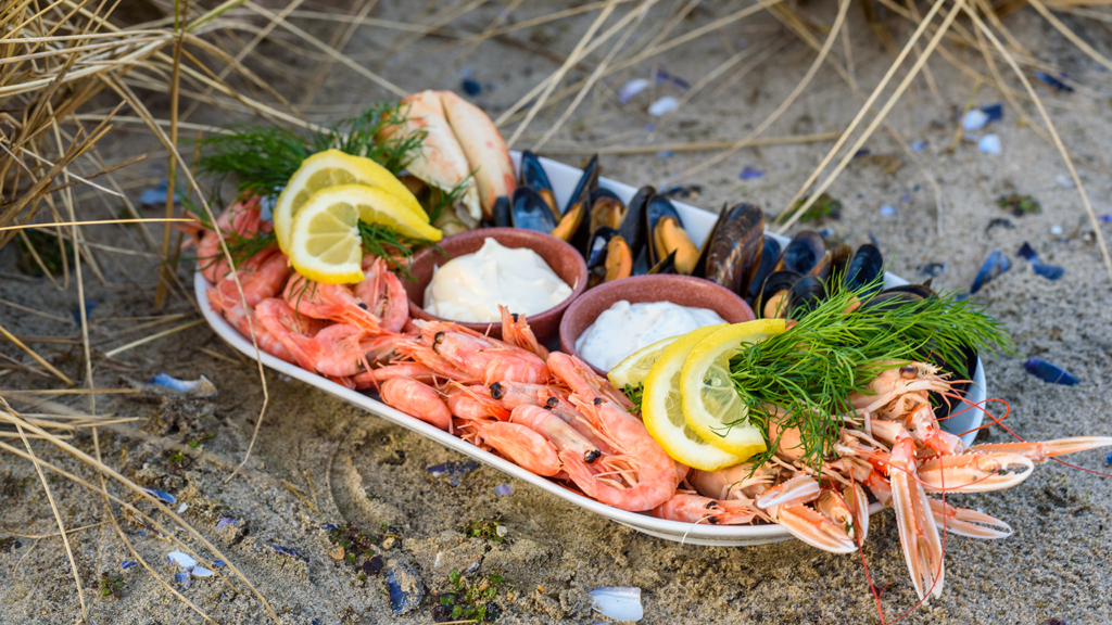 Hirtshals Fiskehus (café and fish shop)