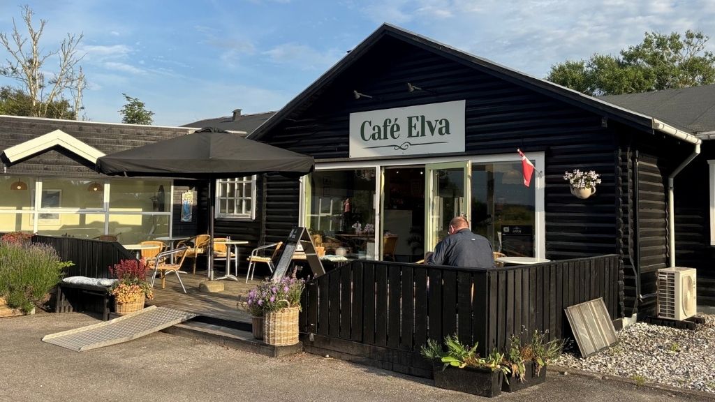 Cafe Elva