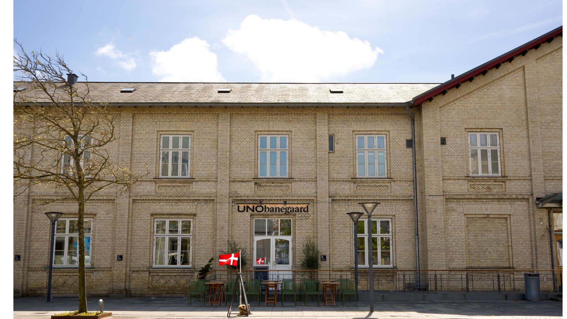 Unobanegård