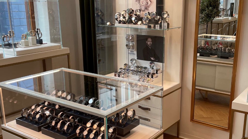 Viclara Smykker og Ure