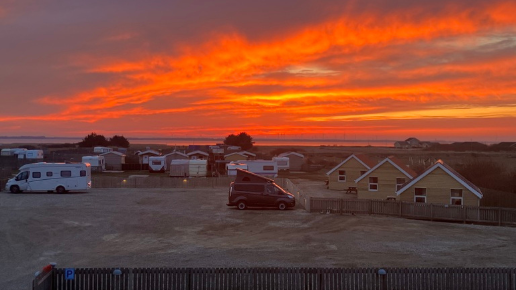 Thorsminde Wohnmobilstellplatz Aussicht Sonnenuntergang 2