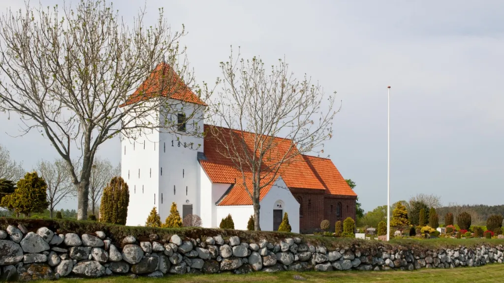 Øster Svenstrup Kirke - fotograf Mattias Bodilsen - 1024 x 576