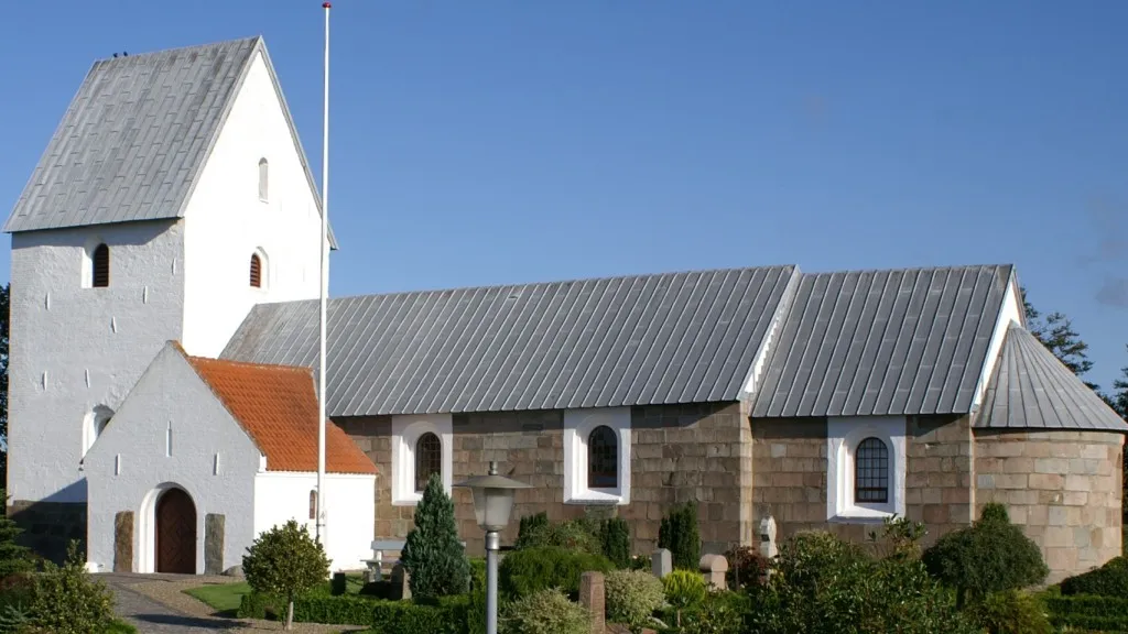1024 x 576 Gøttrup Kirke ude