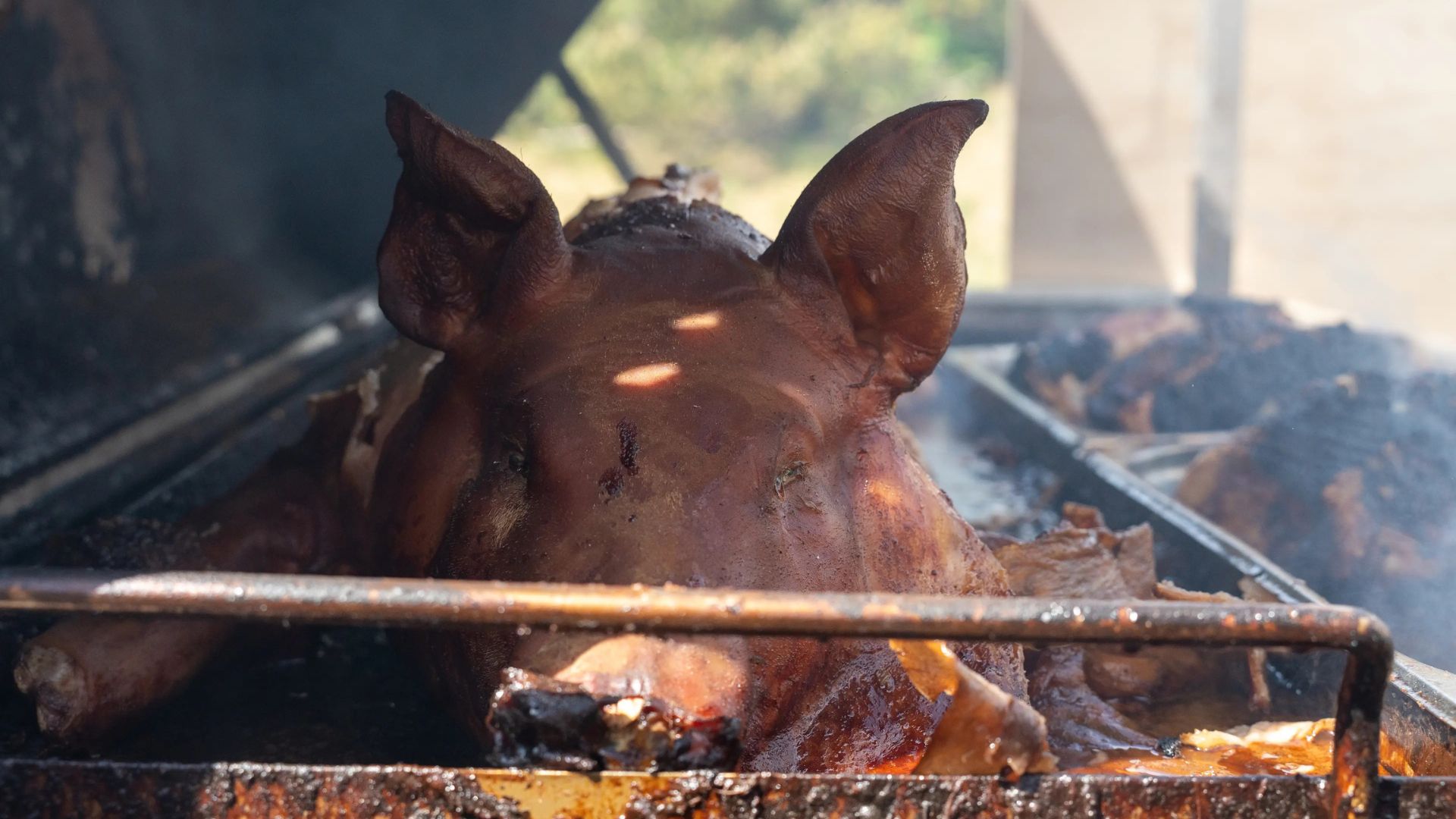 Friday's Grilled Pig in Slettestrand 2