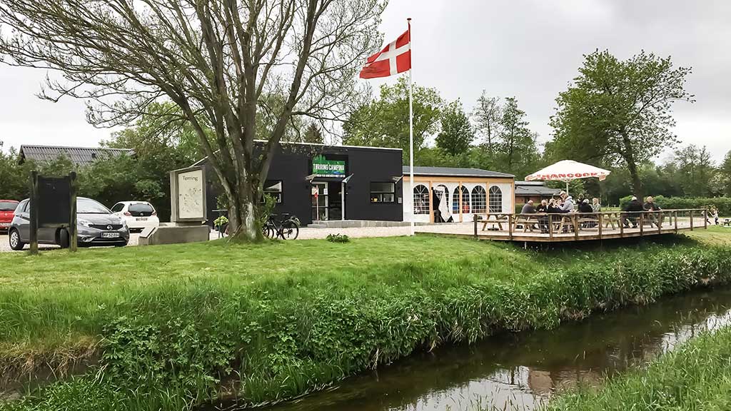 Tørring Camping lige ved Gudenåen
