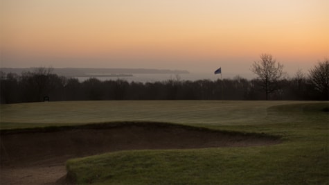 Golfbane i solnedgang ved Juelsminde halvøen