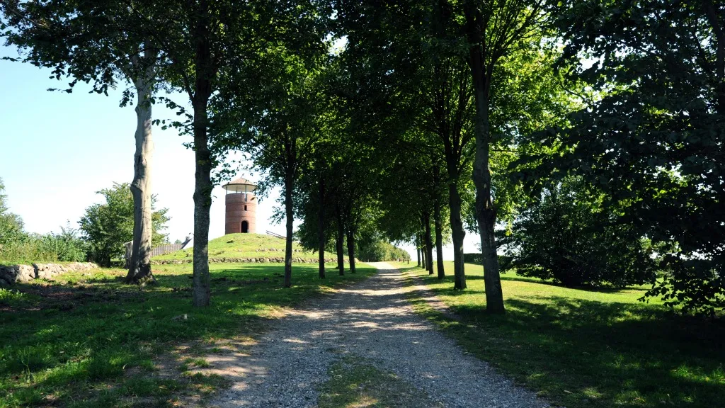 The Tower on Munkebo Bakke seen from Munkebostien (Trail of Munkebo)
