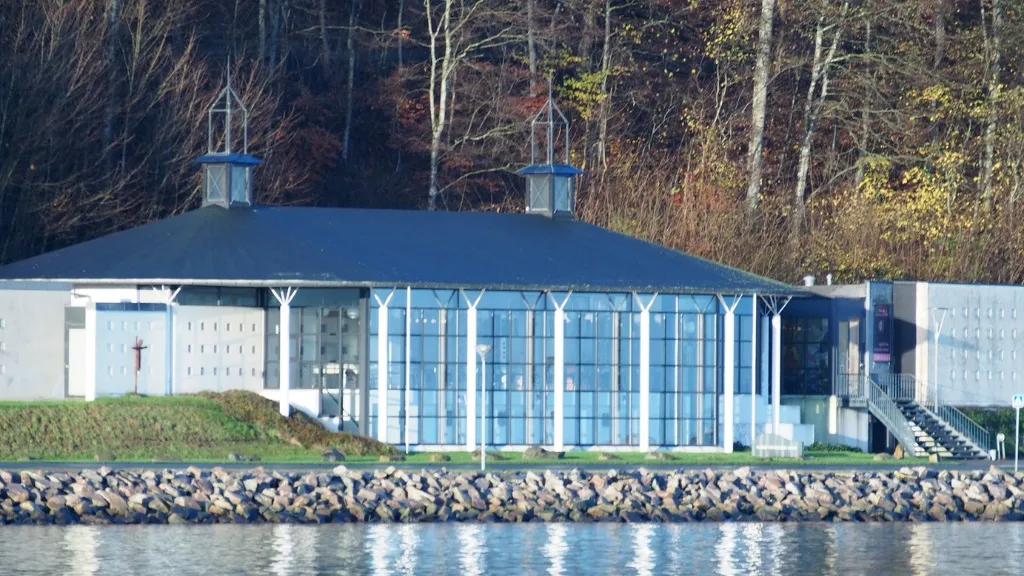 Museum for Religiøs Kunst - Bygningen set fra Limfjorden