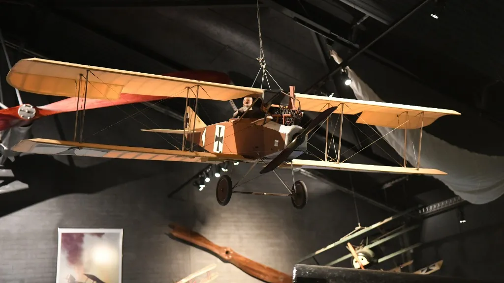 Sea War Museum - Fly