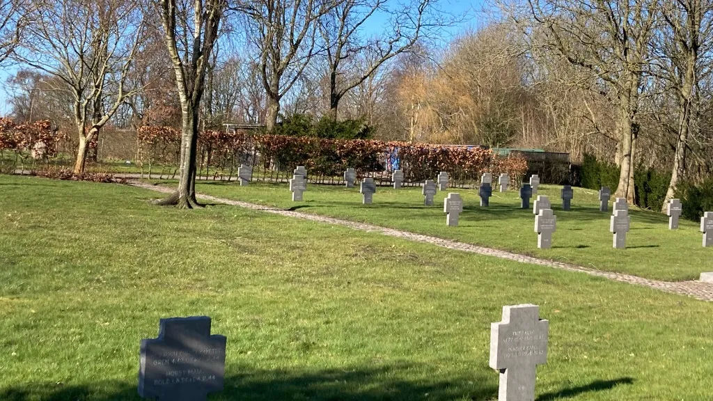 Lemvig Kirkegård 5 - Tyskergrave - HVL GD
