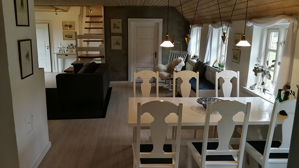 Fædrelandets Horseback riding and holiday apartment