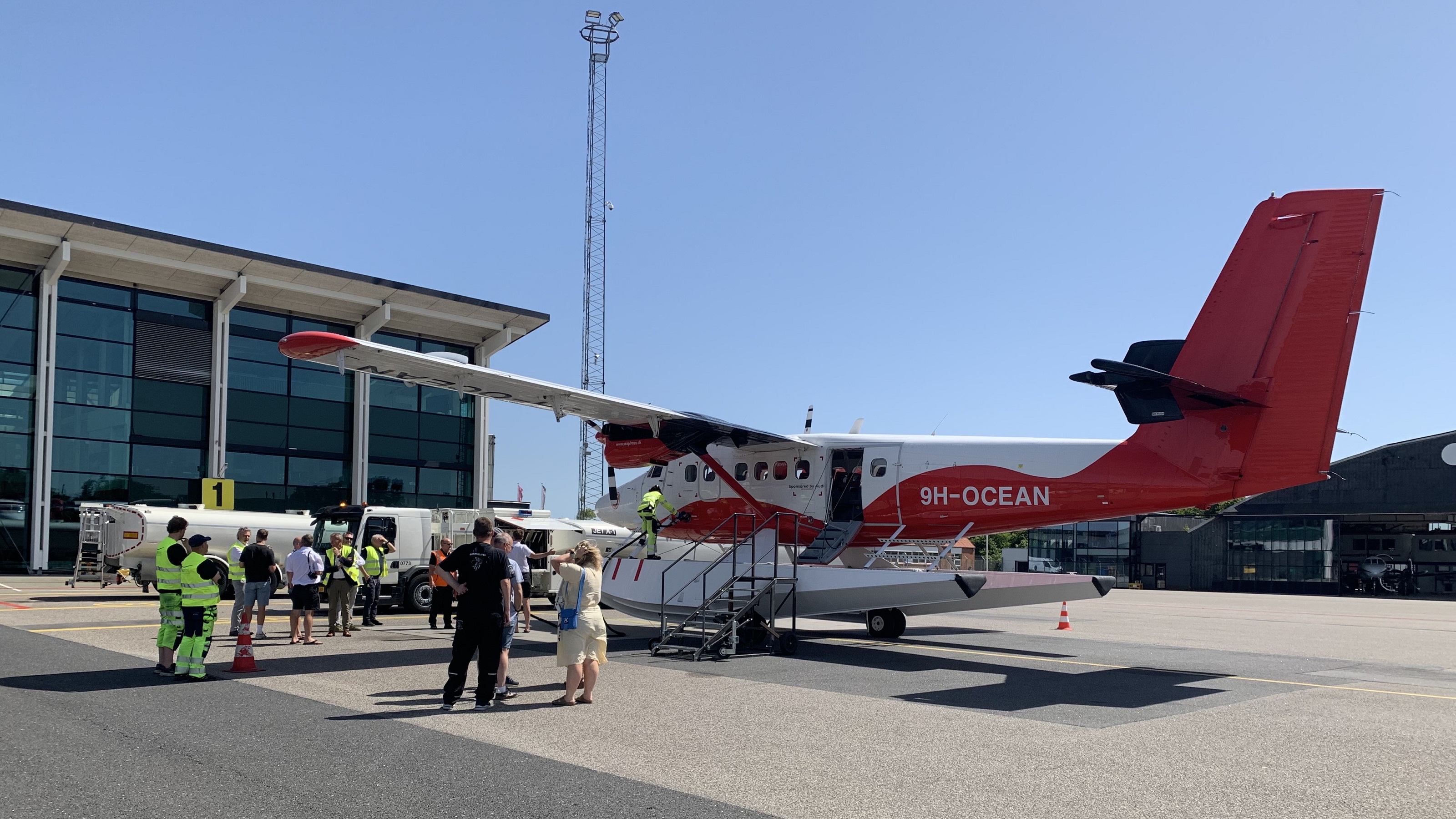 Nordic Seaplanes vandflyver København - Læsø - Ålborg - 3200 x 1800 Ålborg Lufthavn