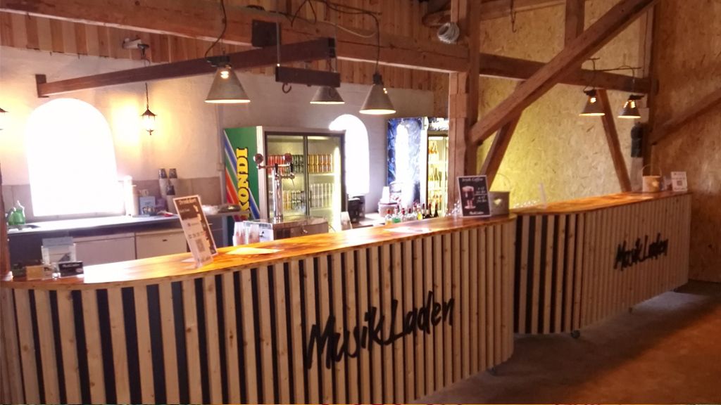 bar