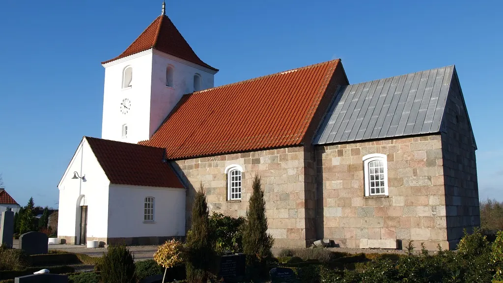 Døstrup Kirke (1)_1024x576
