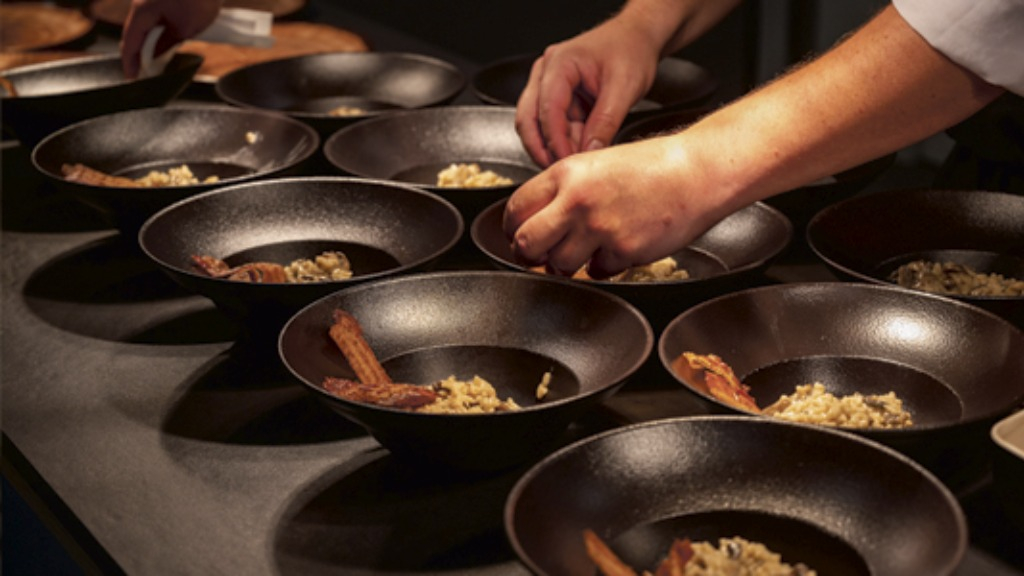 HUSET Middelfart kokke laver anretninger