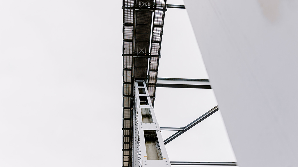The construction of the Old Little Belt Bridge