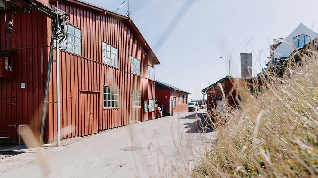 At the Old Port in Middelfart is the Lillebælt Shipyard