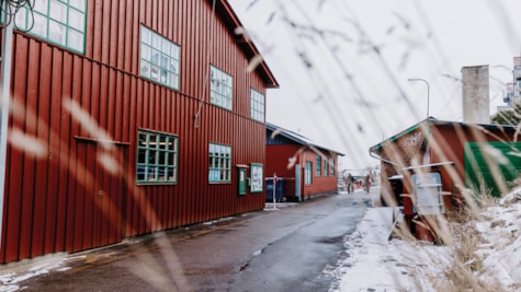 lillebæltsværftet set bagfra. Det er vinter