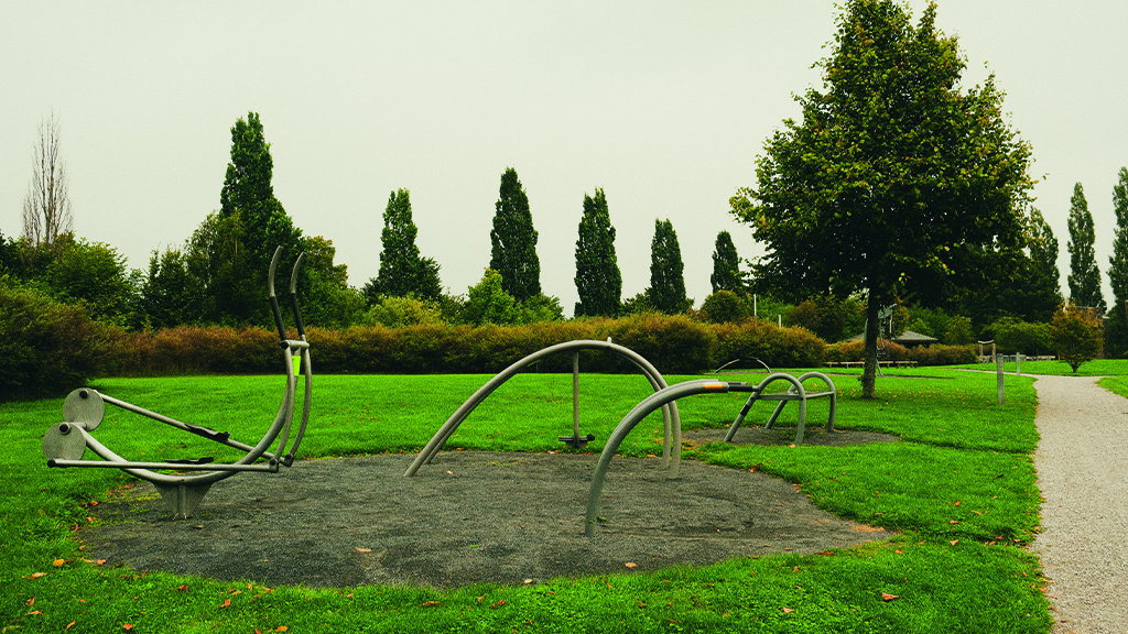 Fitnessgeräte im Park