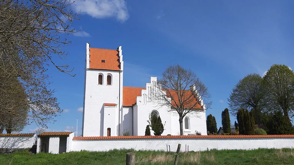 Himlingøje-Kirke-1