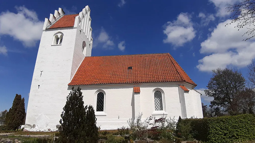 Vråby-Kirke-2